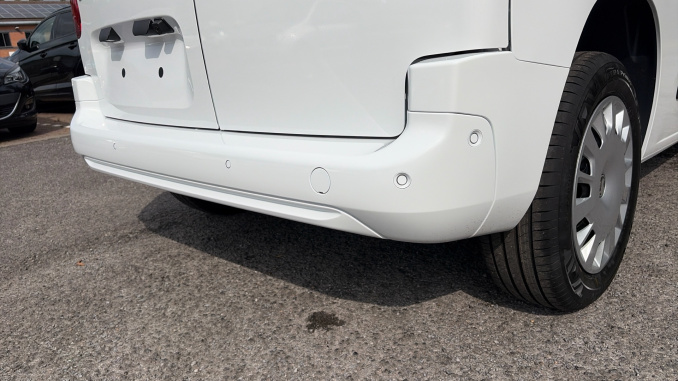 Vauxhall Combo Cargo Combo Diesel 1.5 Turbo D 100ps Prime Plus H1 Van - Image 37
